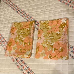 Floral Print Fabric Set in Pink and Green